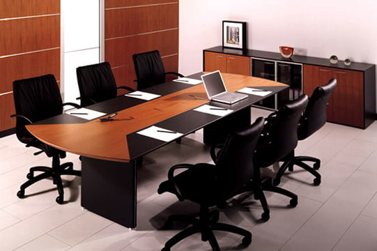 Mesa de reuniones para 6 sillas MESA DE DIRECTORIO BASIC
